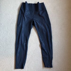GapFit | Sculpt Compression Workout Pants
